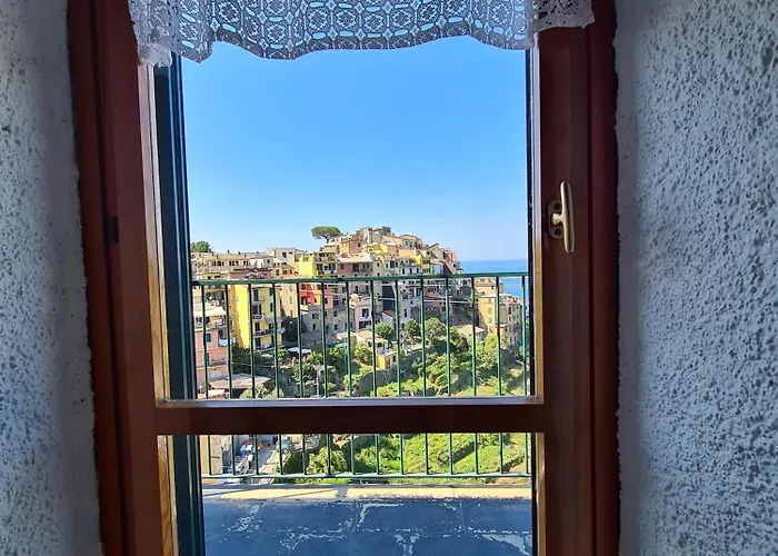 Isola With Terrace And Stunning Sea View * Corniglia