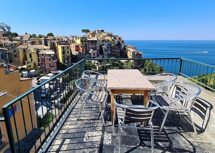 Isola With Terrace And Stunning Sea View