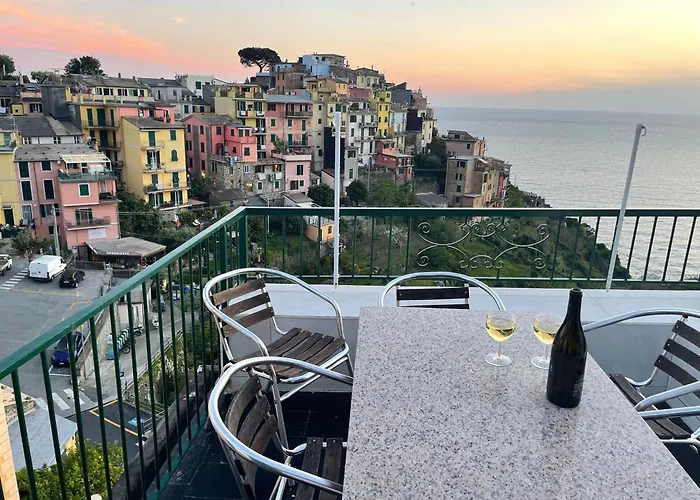 Isola With Terrace And Stunning Sea View