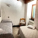 Isola With Terrace And Stunning Sea View Корнилья