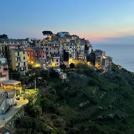Isola - In The Center With Terrace - Sea View & Ac Corniglia