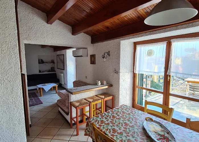 Isola With Terrace And Stunning Sea View * Corniglia