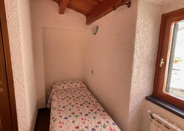 Apartament Isola With Terrace And Stunning Sea View