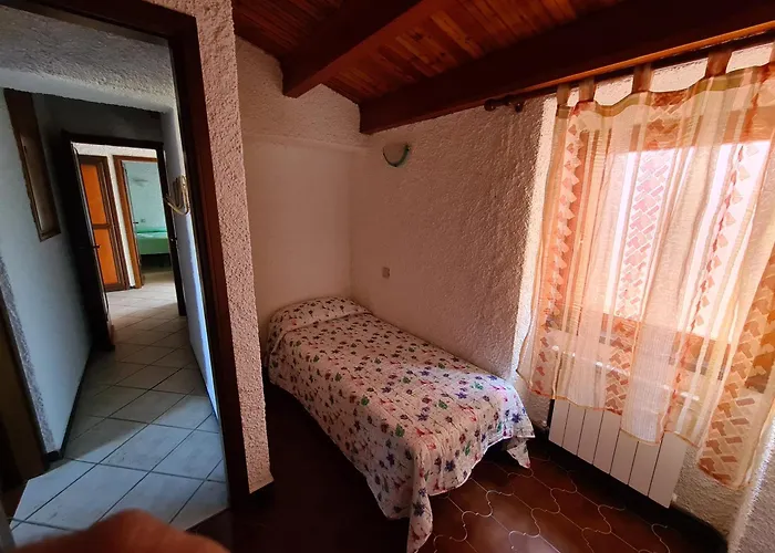 Isola With Terrace And Stunning Sea View * Corniglia